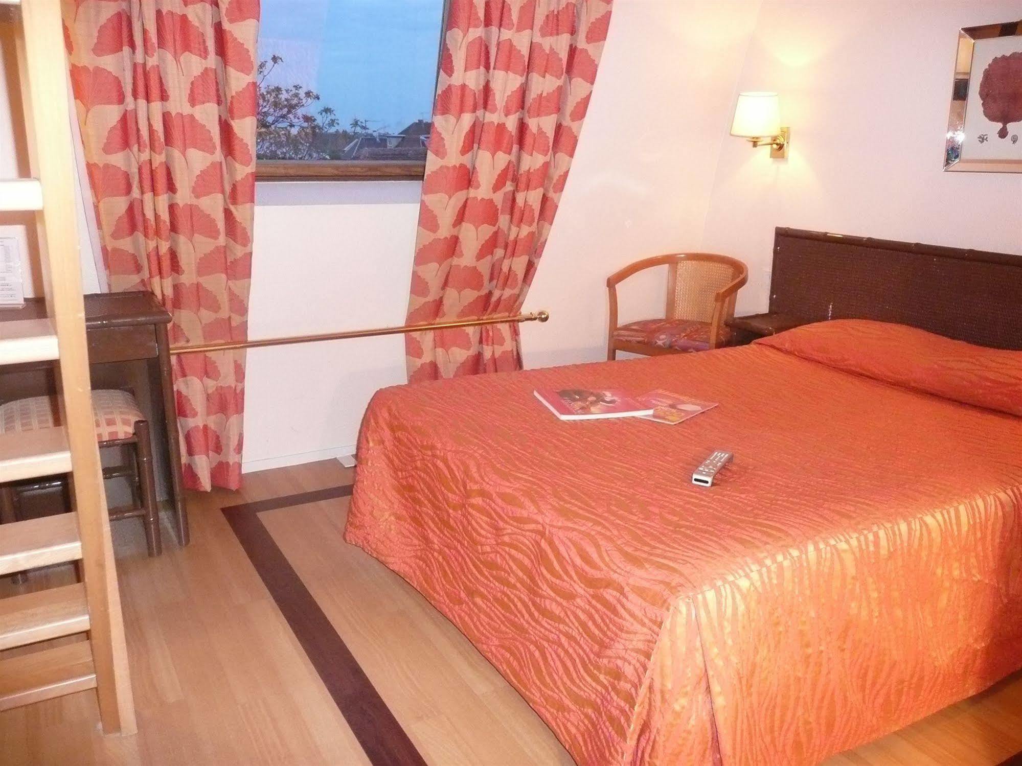 Logis Hotel Beausejour Colmar Exterior photo